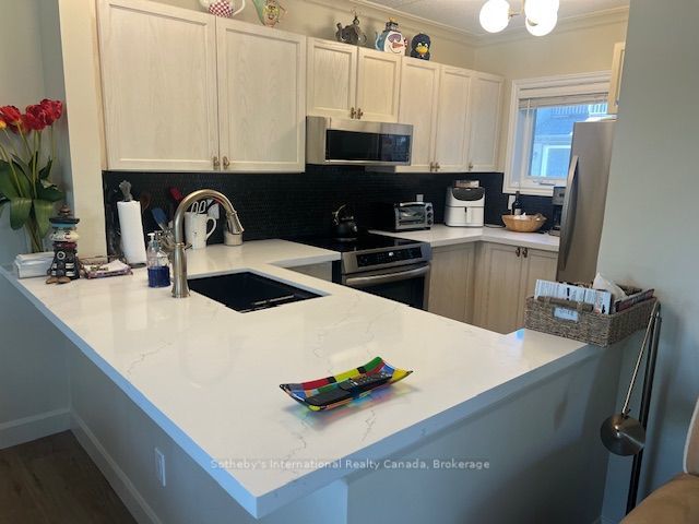 770 Johnston Park Avenue, Collingwood