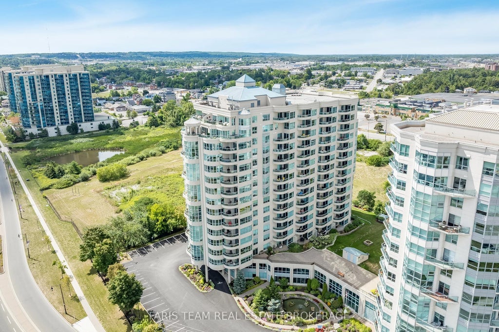 2 Toronto Street 902, Barrie