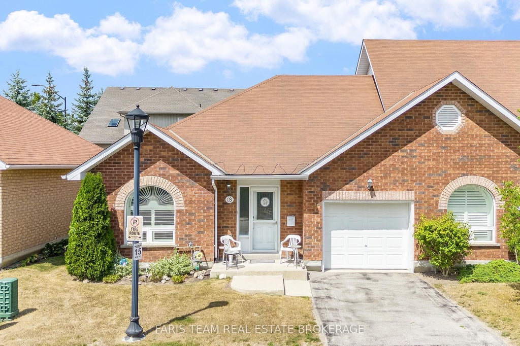 318 Little Avenue 18, Barrie