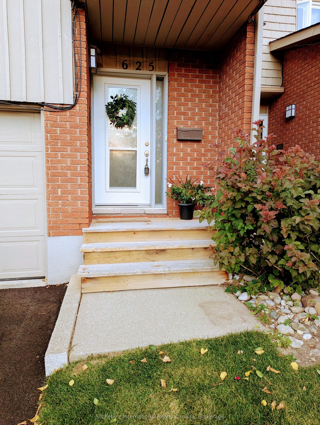 625 Tenth Street, Collingwood