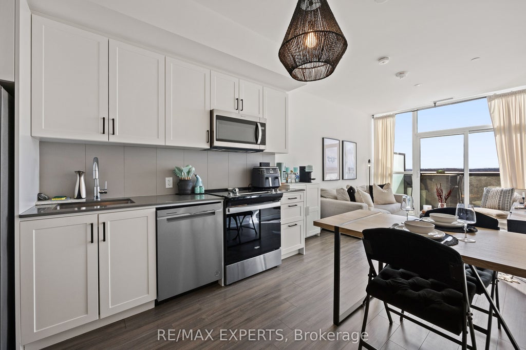 681 Yonge Street 707, Barrie