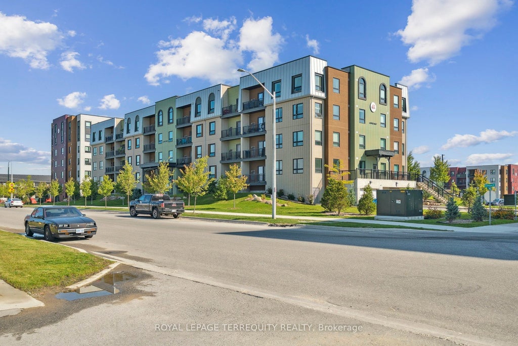 6 Spice Way 102, Barrie