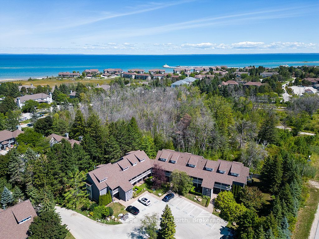 918 Cedar Pointe Court, Collingwood