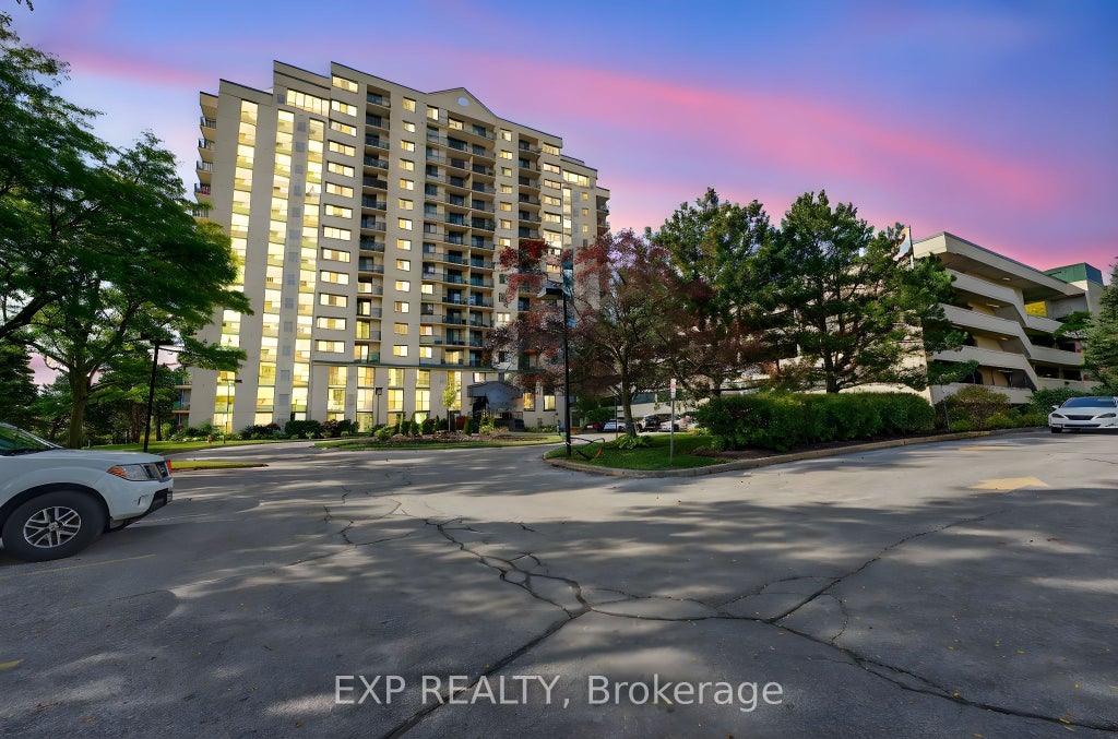 75 Ellen Street 906, Barrie