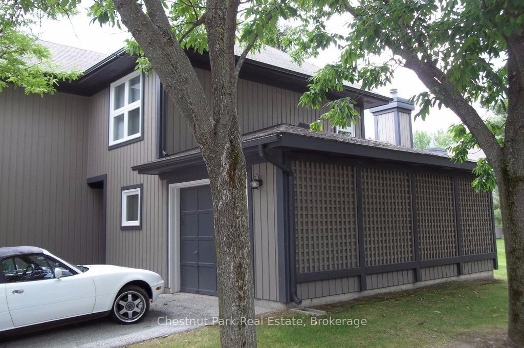 387 Mariners Way, Collingwood