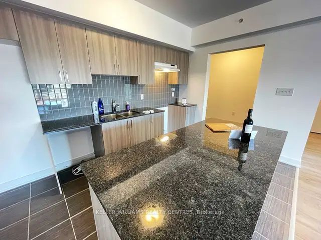 6 Spice Way 107, Barrie