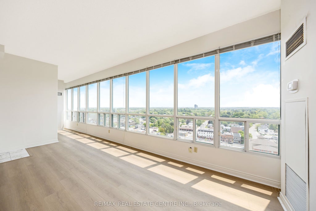 100 Millside Drive Ss01, Milton