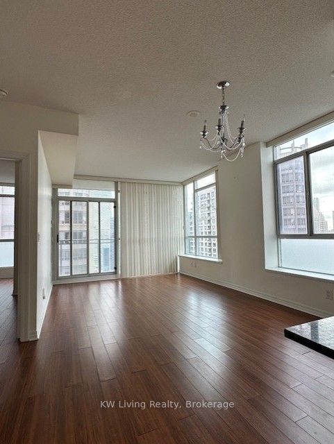 225 Webb Drive 2402, Mississauga