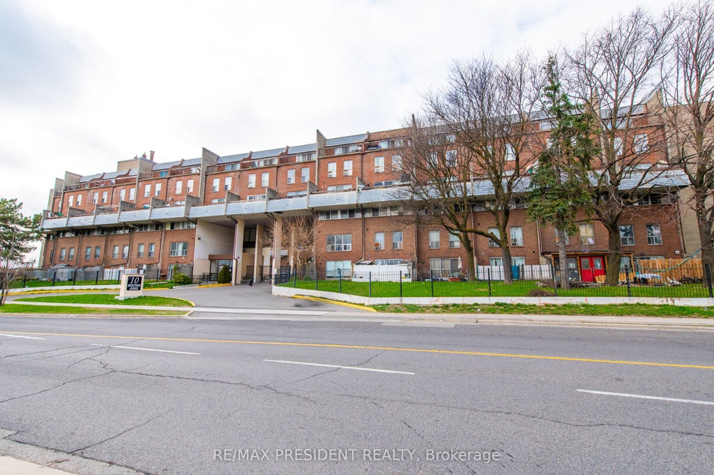 10 Eddystone Avenue 157, Toronto W05