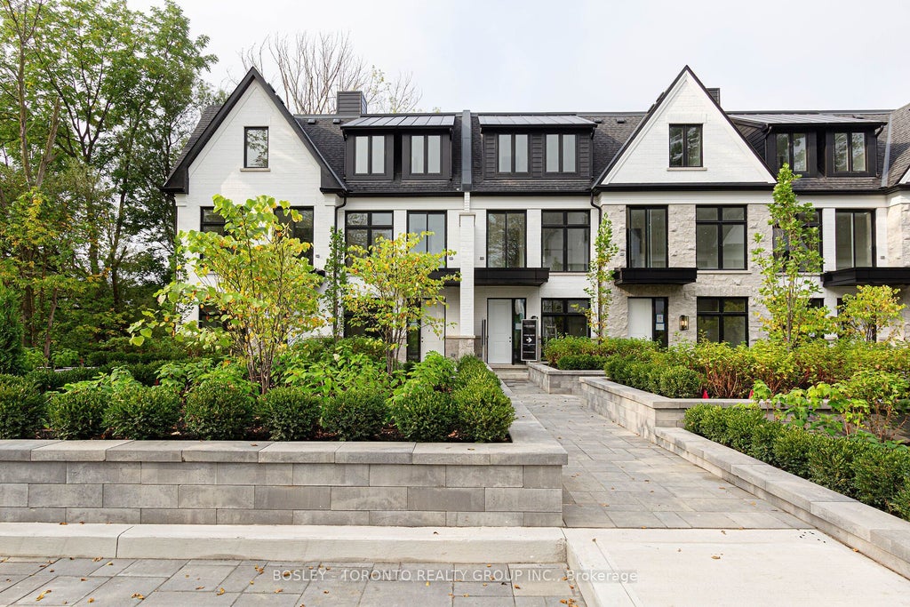 1136 Mona Road 6, Mississauga