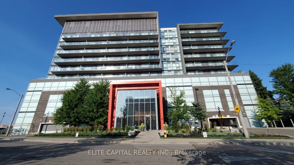 15 James Finlay Way 904, Toronto W05