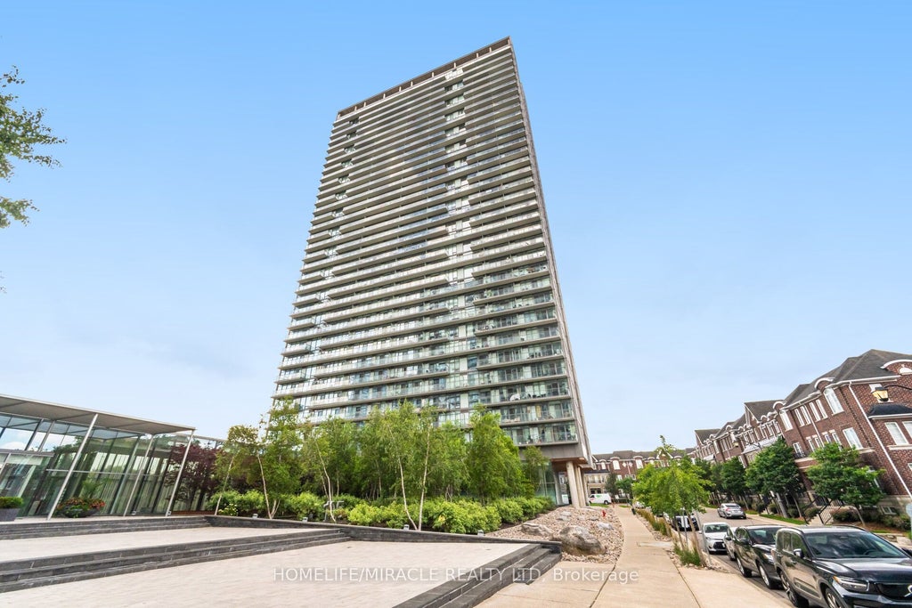 105 The Queensway Avenue 2413, Toronto W01