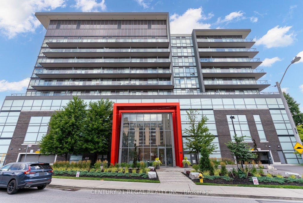 15 James Finlay Way 710, Toronto W05