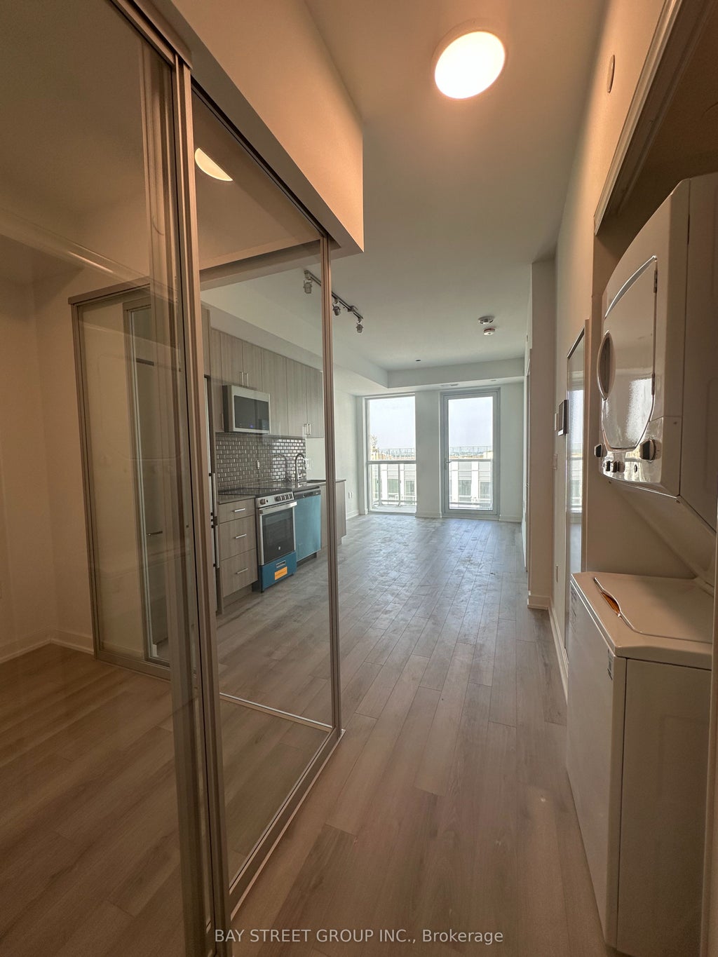 1005 Dundas Street E 824, Oakville