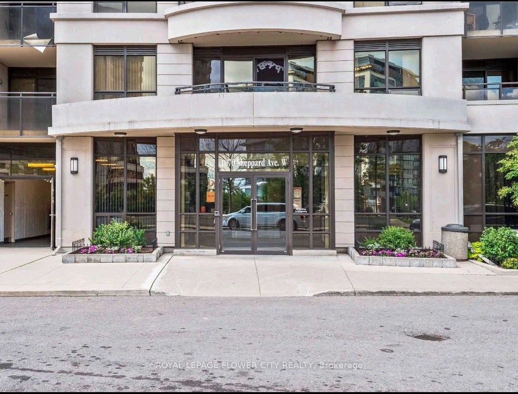 1070 Sheppard Avenue W 801, Toronto W05