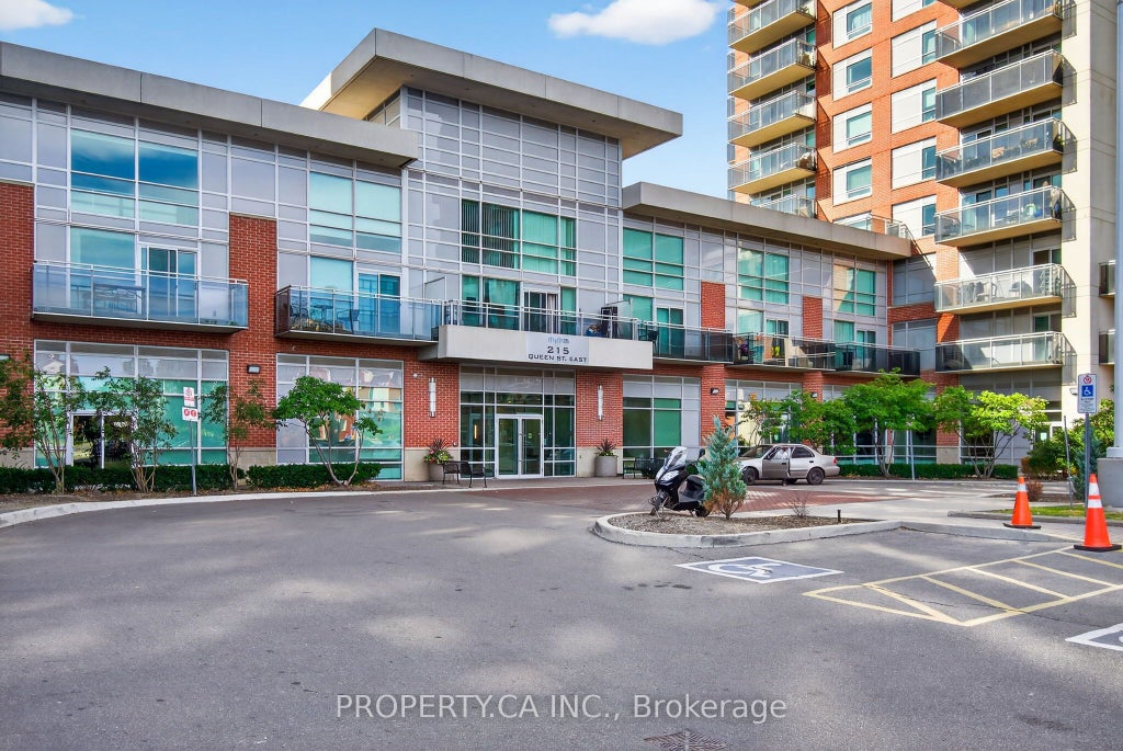 215 Queen Street E 611, Brampton