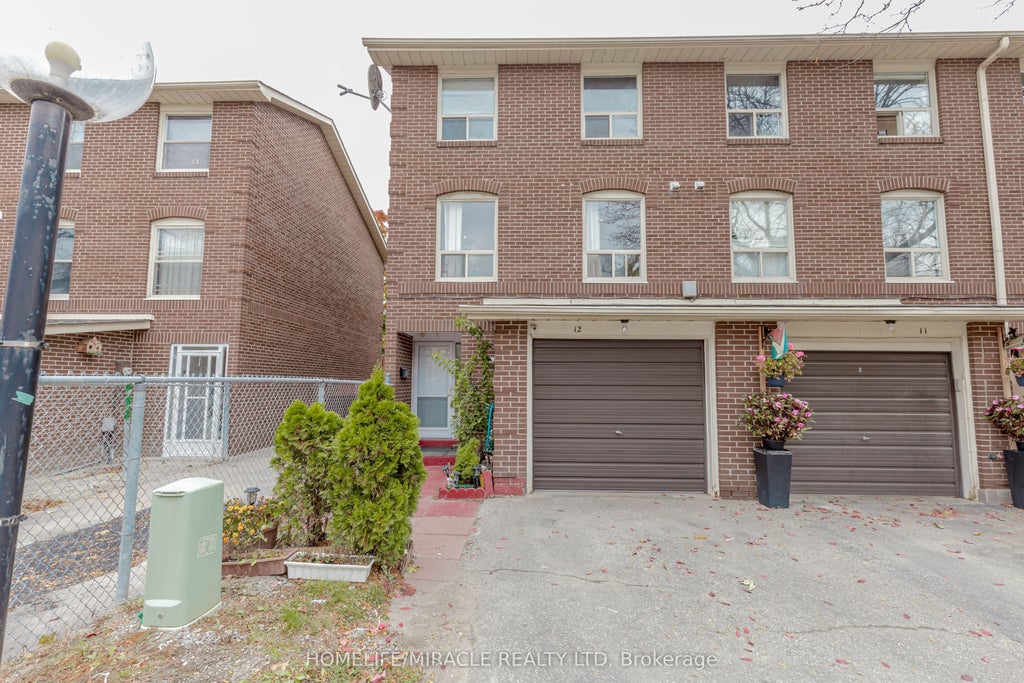 12 Eden Park Drive 12, Brampton