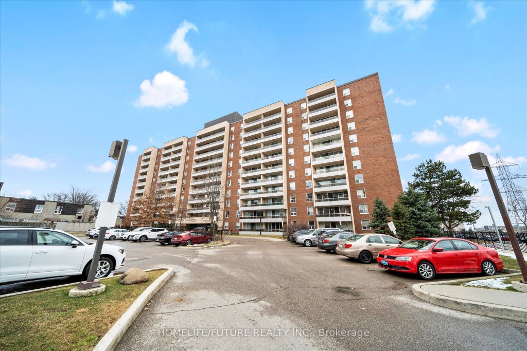 25 Four Winds Drive 712, Toronto W05