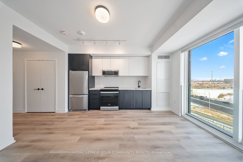 5 York Garden Way 603, Toronto W04