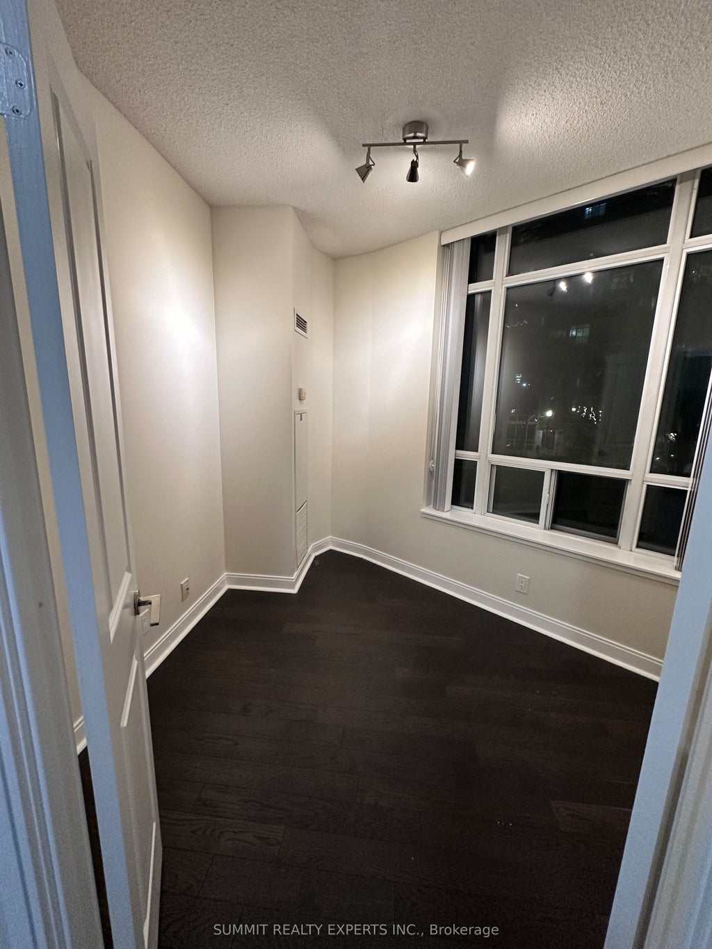 80 Absolute Avenue 205, Mississauga