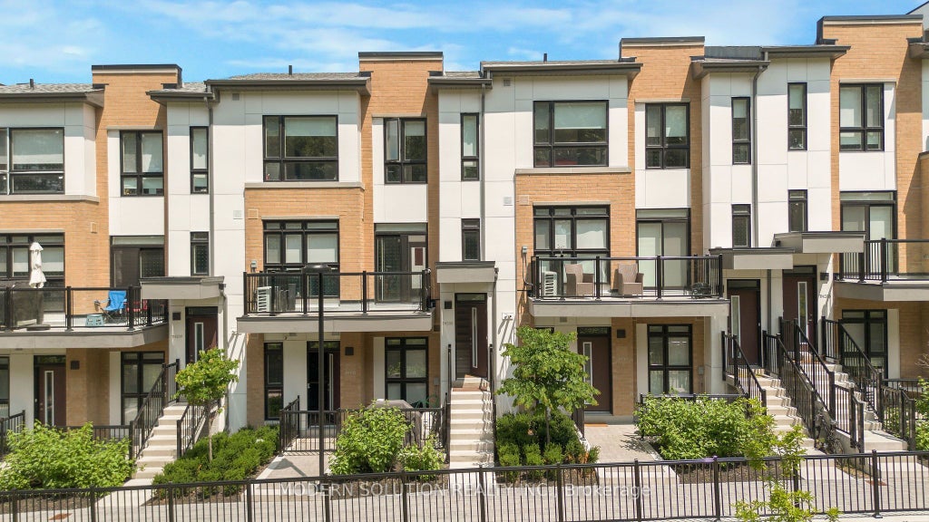 155 Canon Jackson Drive Q-208, Toronto W04