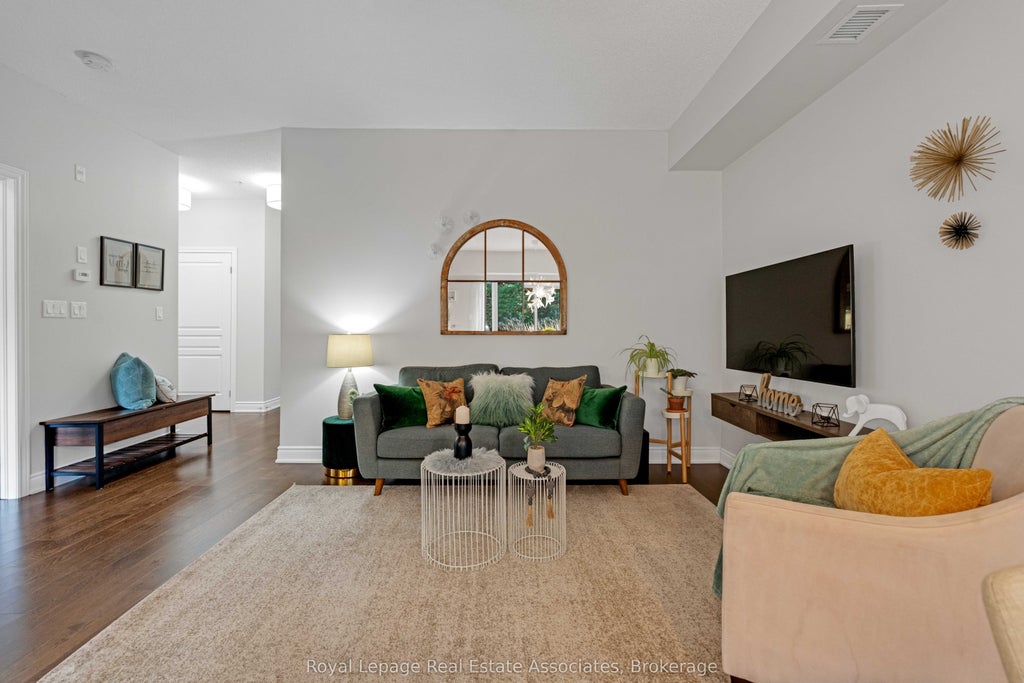 3170 Erin Mills Parkway 108, Mississauga