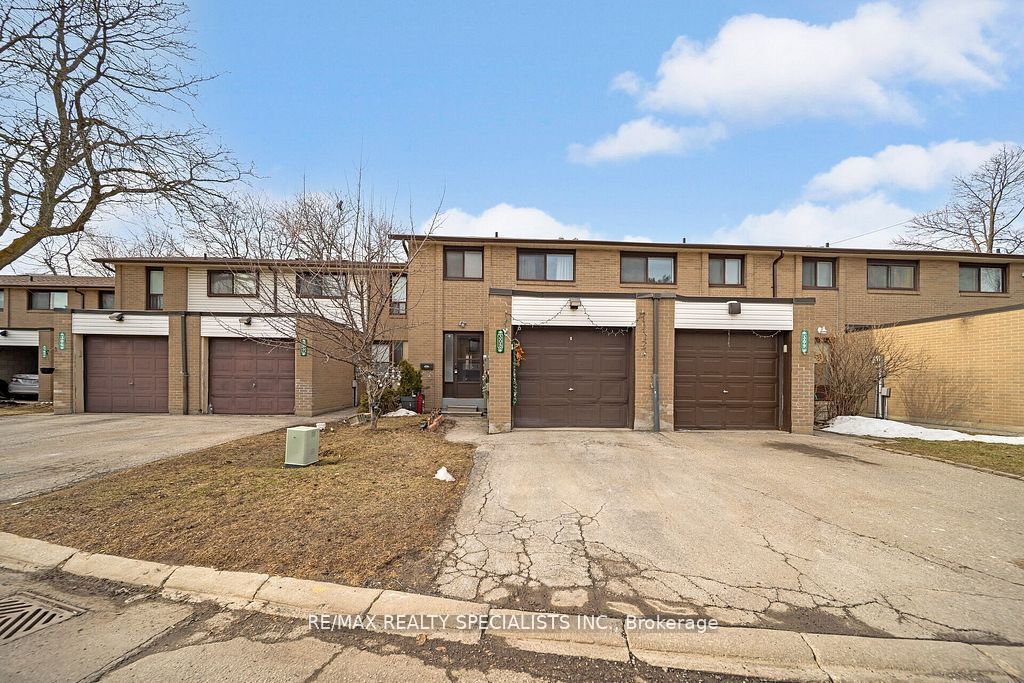 308 Fleetwood Crescent, Brampton