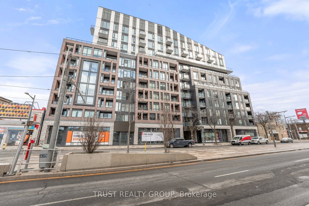 1808 St. Clair Avenue W 911, Toronto W02