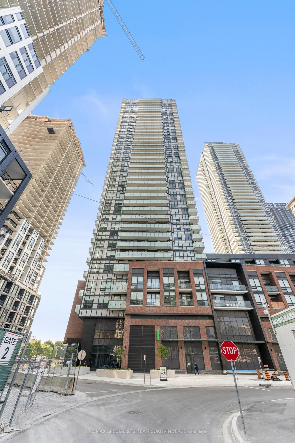 4130 Parkside Village Drive 3002, Mississauga