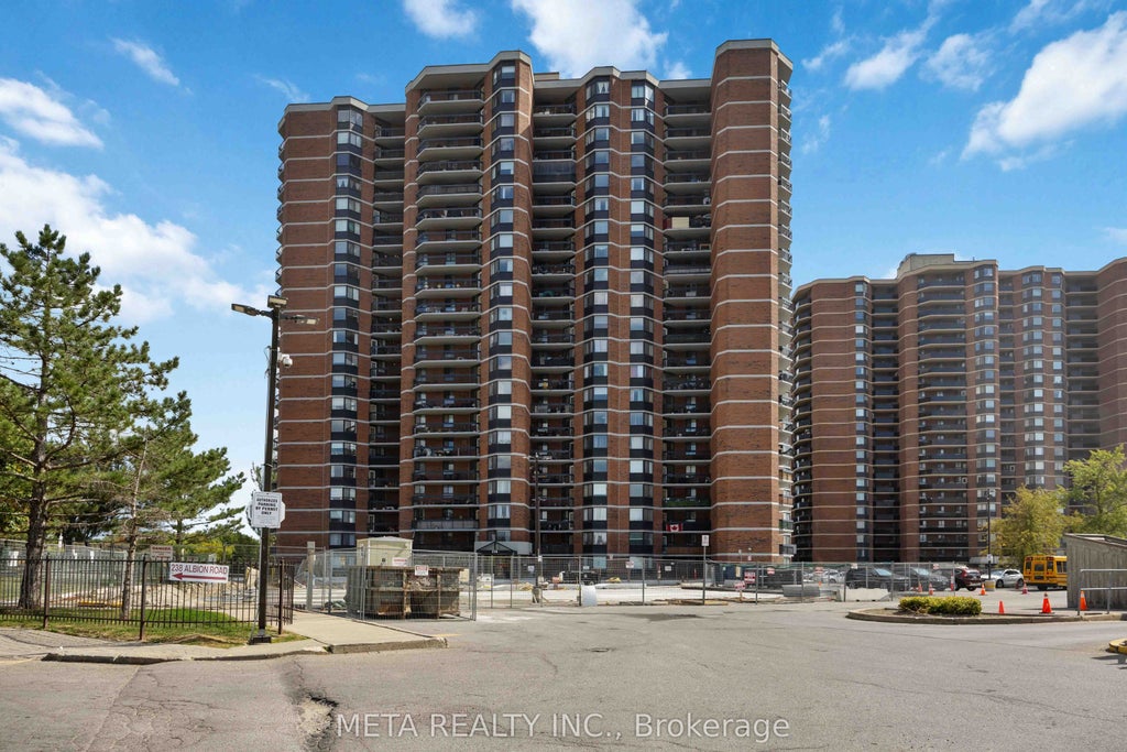 236 Albion Road 604, Toronto W10