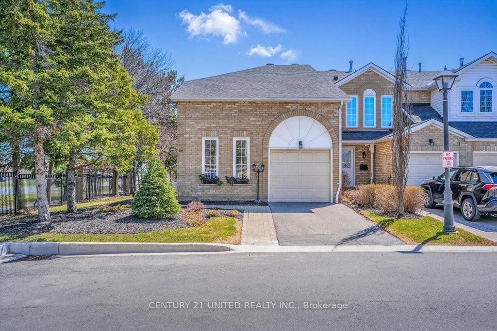 58 Heathcliffe Square 58, Brampton