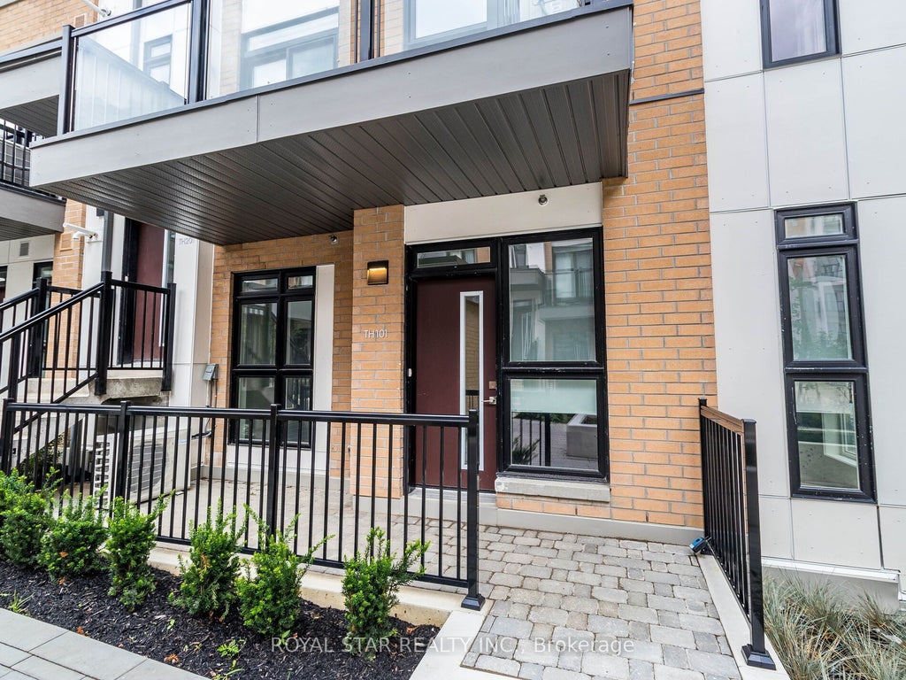 155 Canon Jackson Drive Q-101, Toronto W04