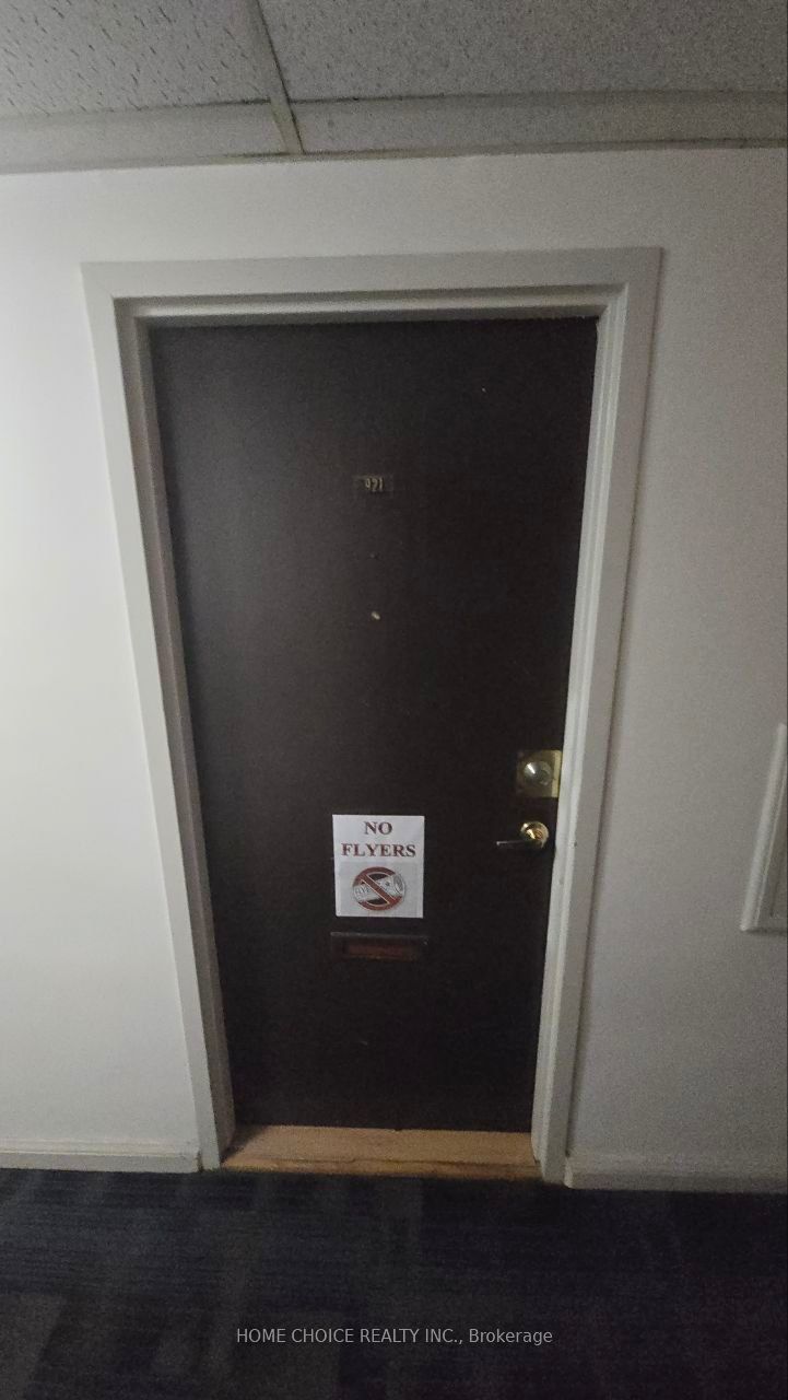 3460 Keele Street W 921, Toronto W05