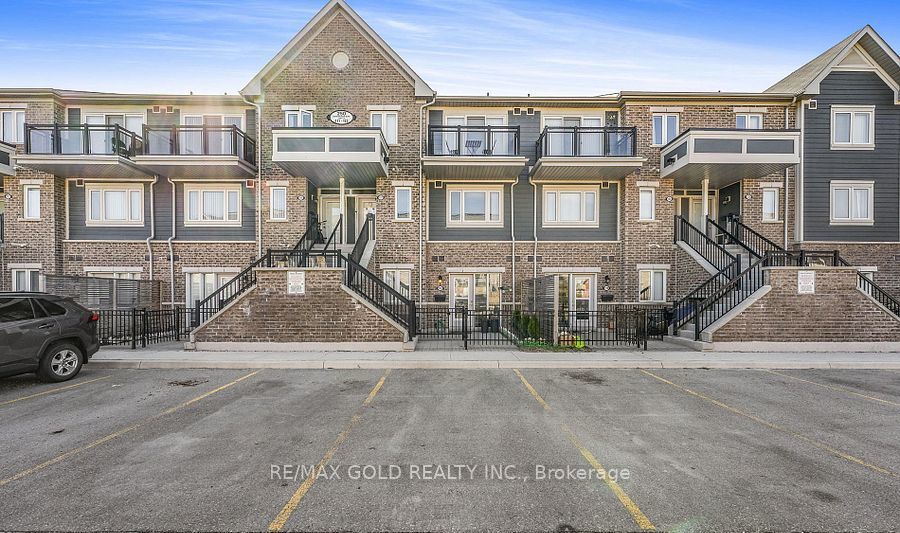 250 Sunny Meadow Boulevard 118, Brampton