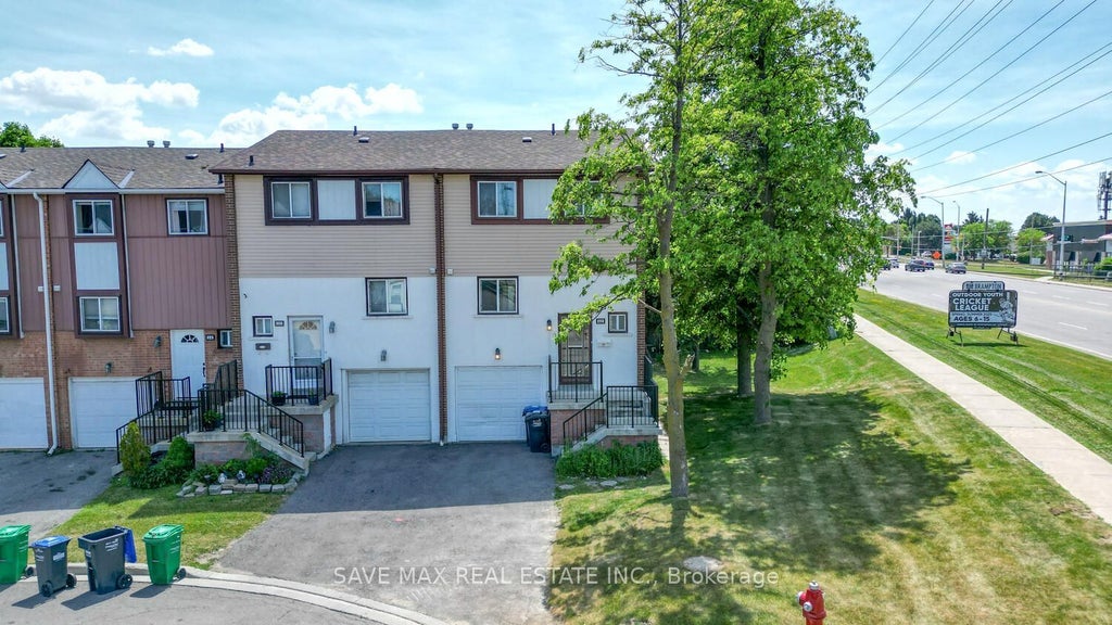 62 Moregate Crescent, Brampton