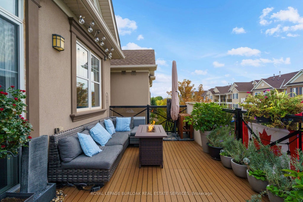 272 Georgian Drive 306, Oakville