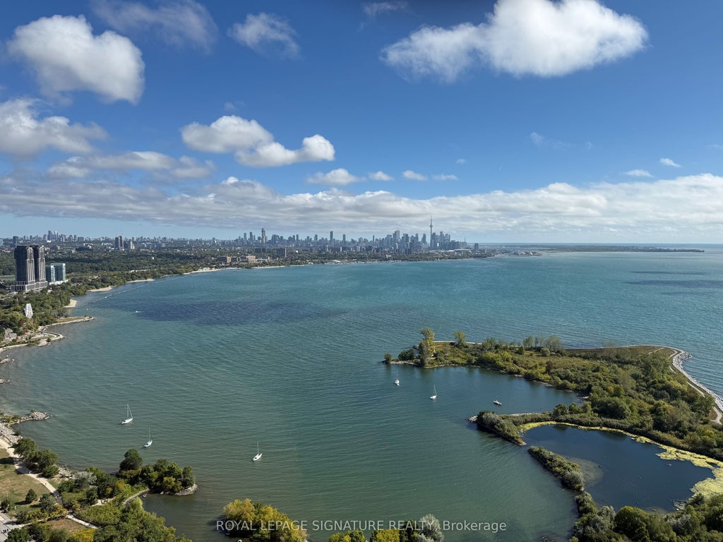 20 Shore Breeze Drive 4406, Toronto W06