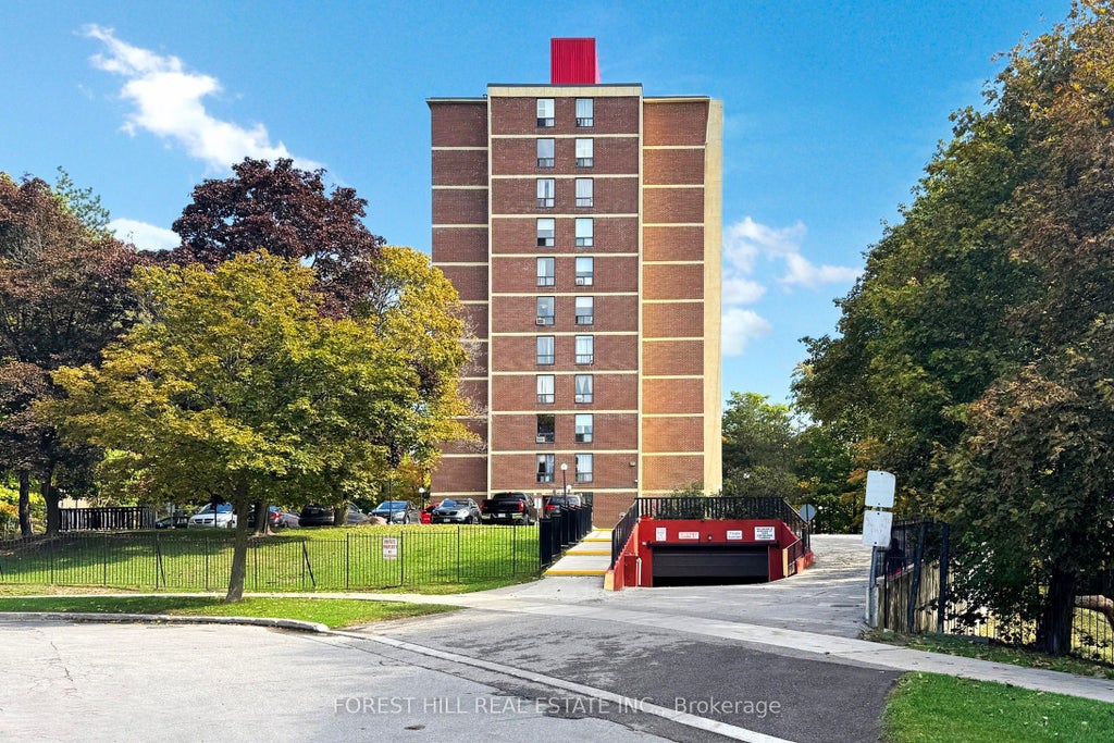 15 London Green Court 308, Toronto W05