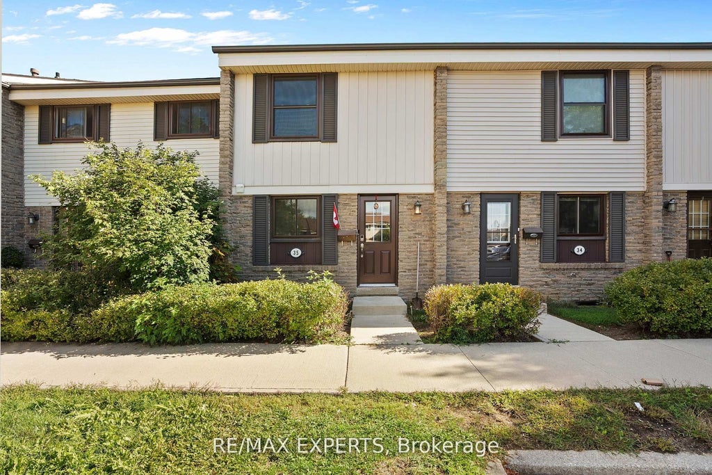 2779 Gananoque Drive 35, Mississauga