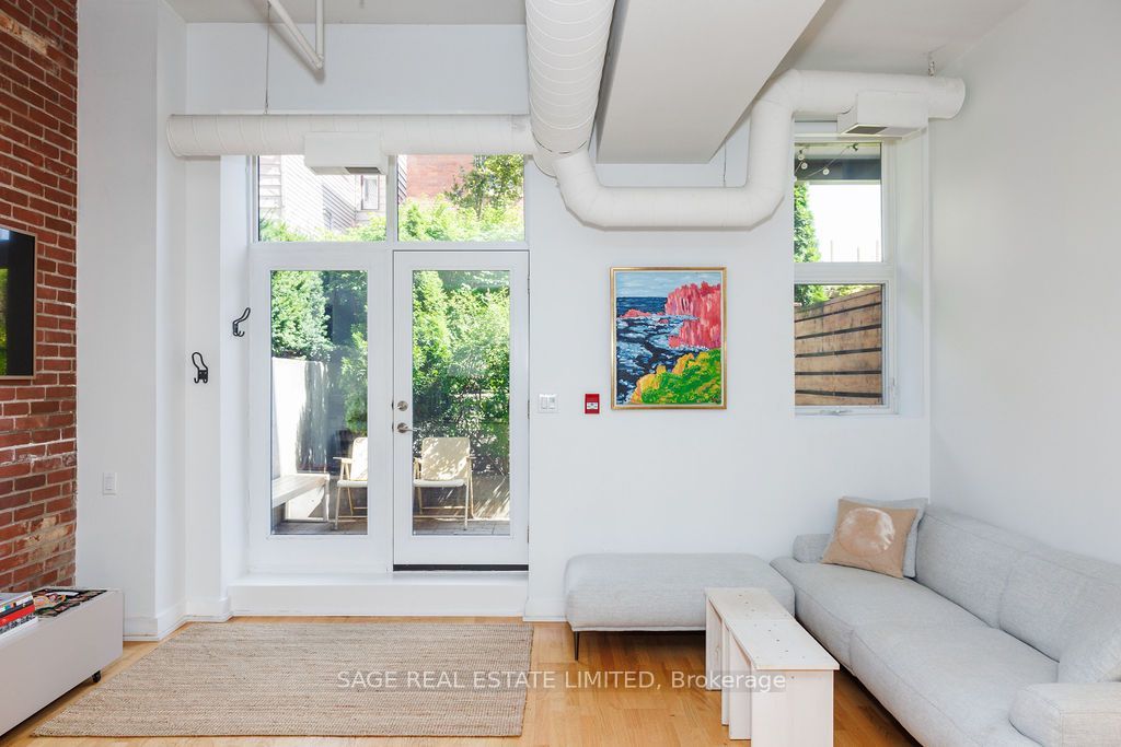 152 Annette Street 103, Toronto W02