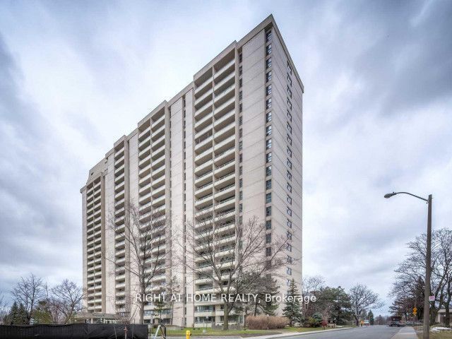 360 Ridelle Avenue 1812, Toronto W04