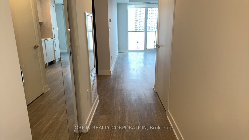 4130 Parkside Village Drive 1108, Mississauga