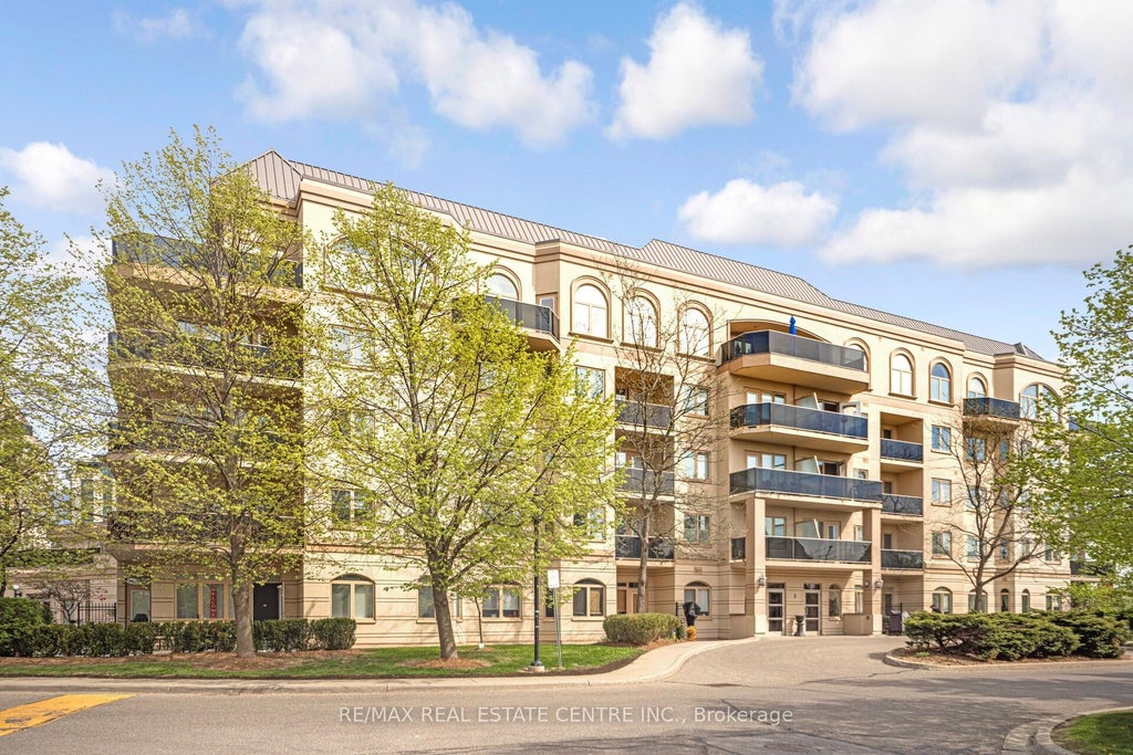 3 Dayspring Circle 301, Brampton