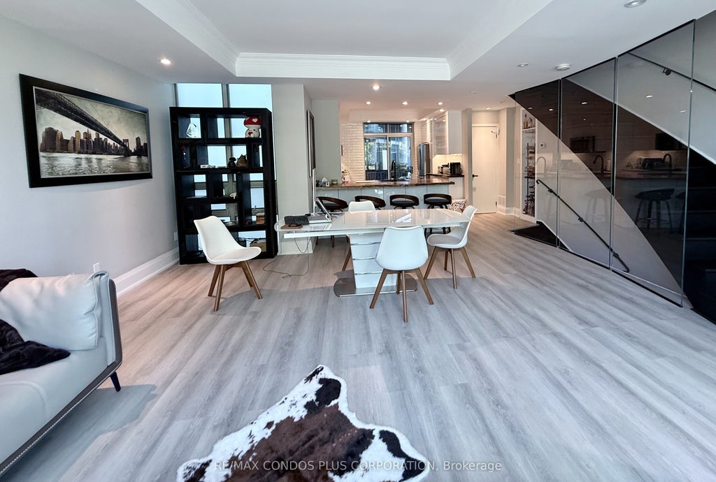 5 Marine Parade Drive Th125, Toronto W06