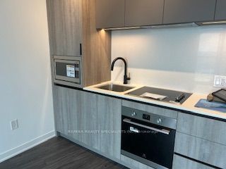 2495 Eglinton Avenue W 1913, Mississauga