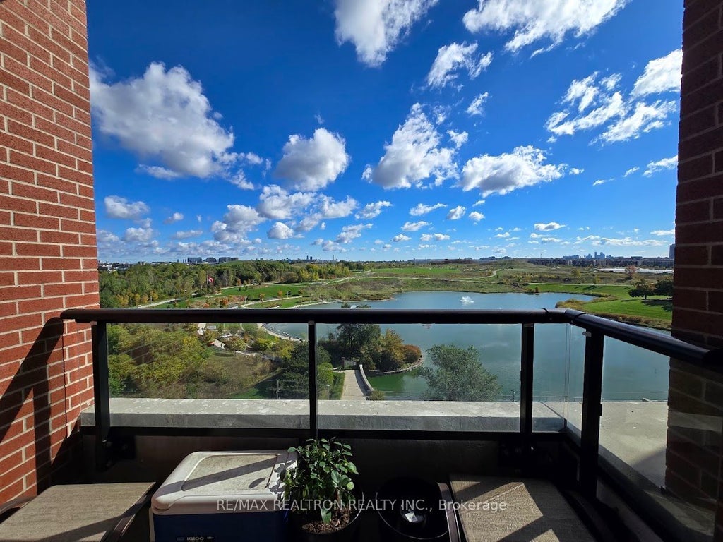 3100 Keele Street 1009, Toronto W05