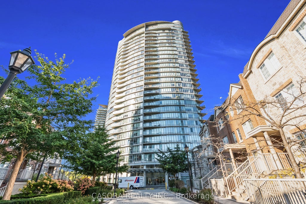 15 Windermere Avenue 1207, Toronto W01