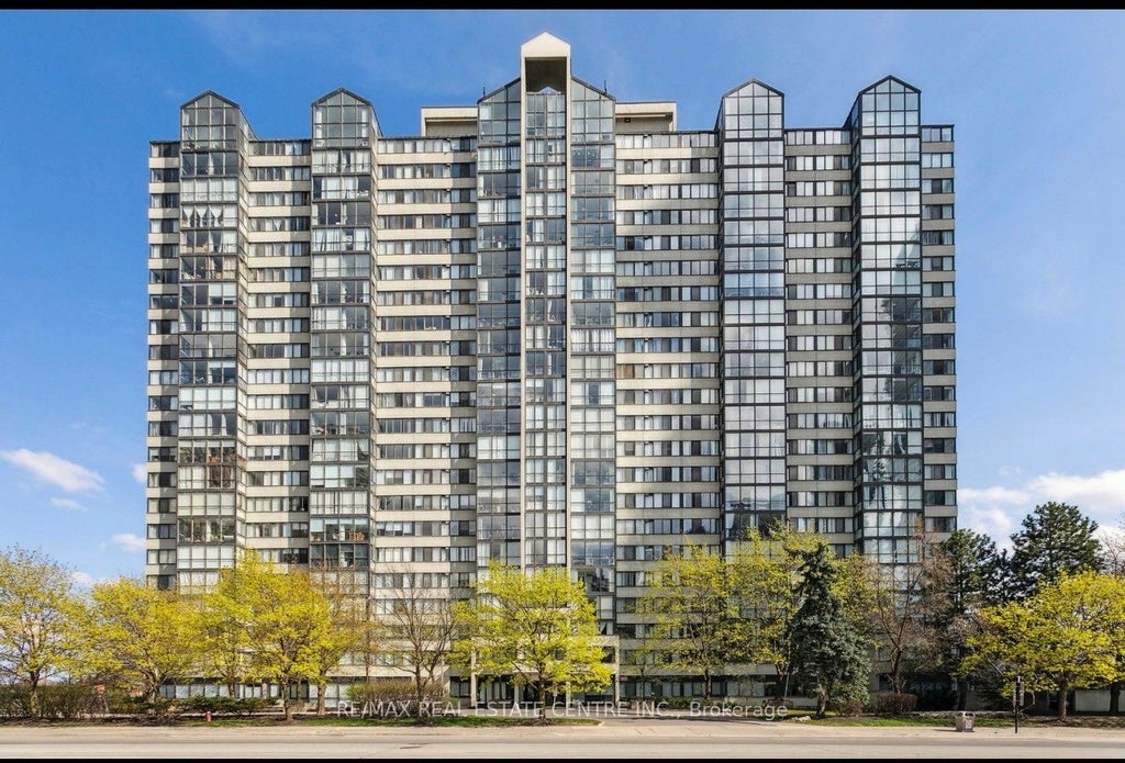 350 Webb Drive 411, Mississauga