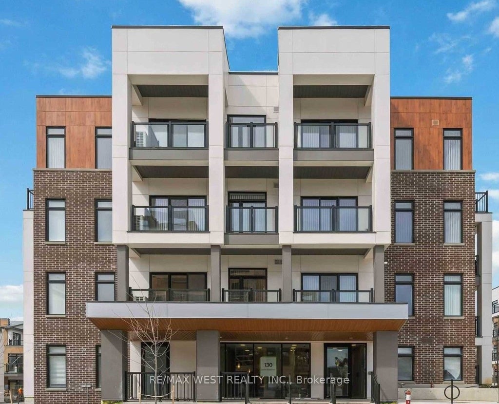 130 Canon Jackson Drive 208, Toronto W04