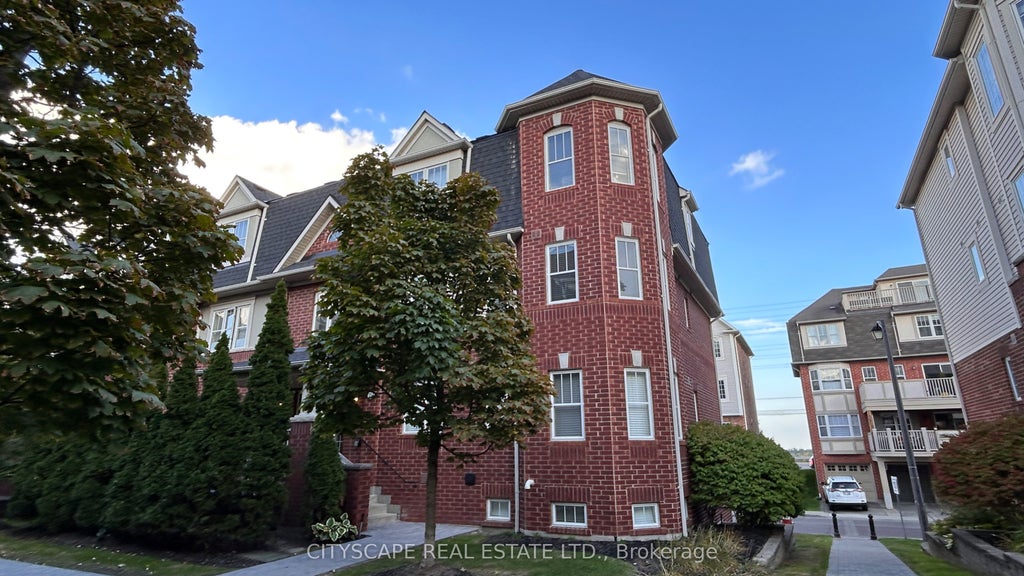 754 Neighbourhood Circle 2, Mississauga